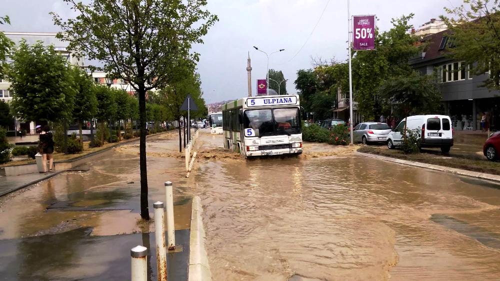 Moti i keq perfshin edhe Kosoven, paralajmerohet per permbytje